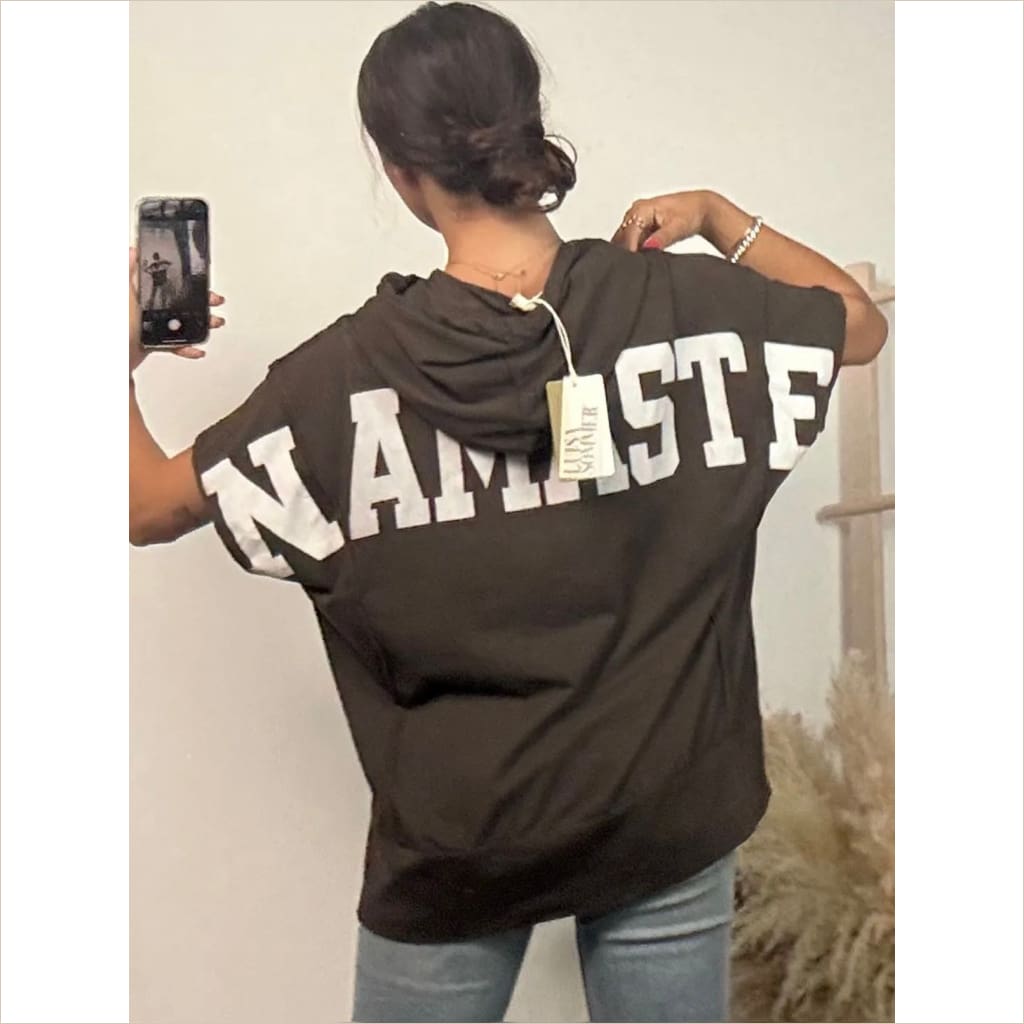 Namaste Shirt mit Kapuze kurzarm - Braun - shirt