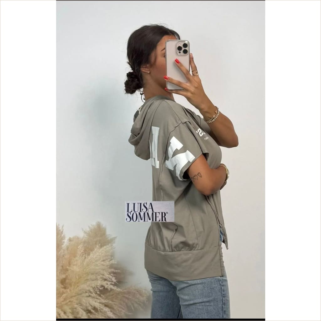 Namaste Shirt mit Kapuze kurzarm - shirt